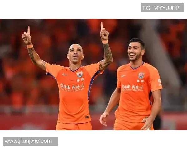 广州恒大主场大胜,登顶中超积分榜,战胜山东鲁能迎来五连胜